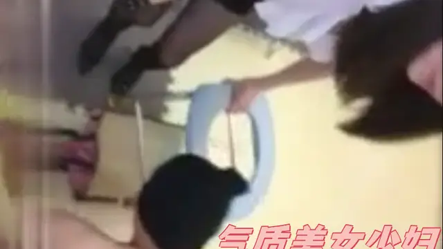 好久沒來看媽媽想媽媽了吧，氣質美女少婦調教胖土豪舔逼逼菊花逼毛好性感看了我都想舔