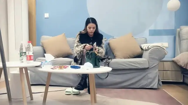 探花約操極品騷貨舞蹈老是,一字馬風騷淫蕩勾魂攝魄尤物不常見。