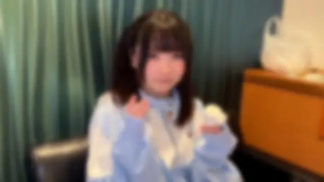 【完全露臉】與馬卡龍相配的真實合法巨乳妹子。可愛臉蛋狂亂、未熟般小穴無套中出。 FC2-PPV-4486566