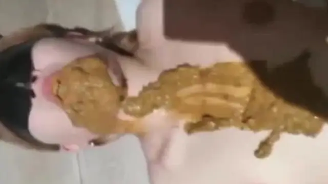 喜歡吃屎的母狗很少見